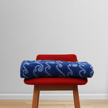 Load image into Gallery viewer, AT-104 Water Waves Towel
