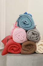 Load image into Gallery viewer, KBL-04 Pack of 06 baby Thermal blankets
